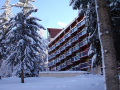 building04